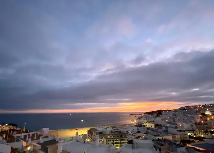 Fantastic View Over The Sea شقة